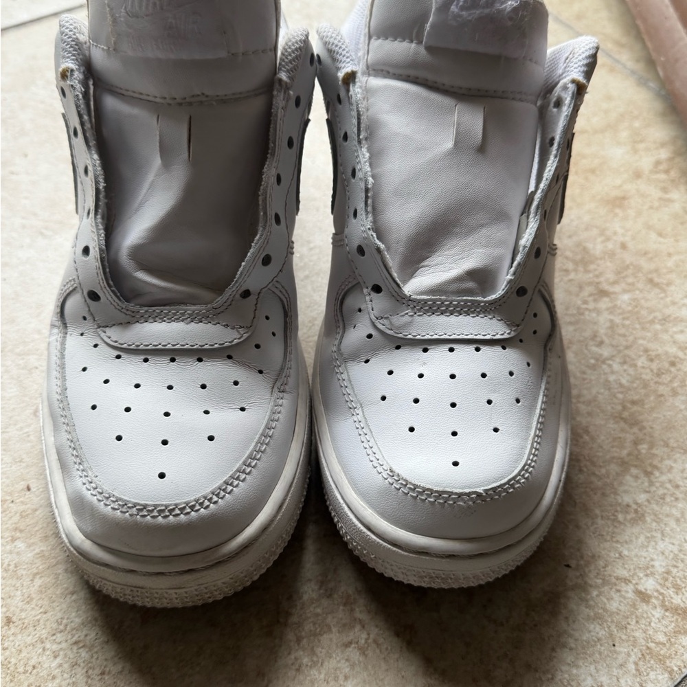 Nike air Women's White Leather Sneakers